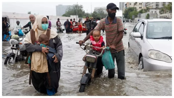 पाकिस्तान में भारी बारिश से लोगों को हो रही कठनाई (फाइल फोटो)