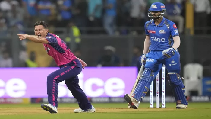पावरप्ले में Trent Boult ने दिखाई अपनी पावर, तोड़ डाला भुवनेश्वर कुमार का रिकॉर्ड