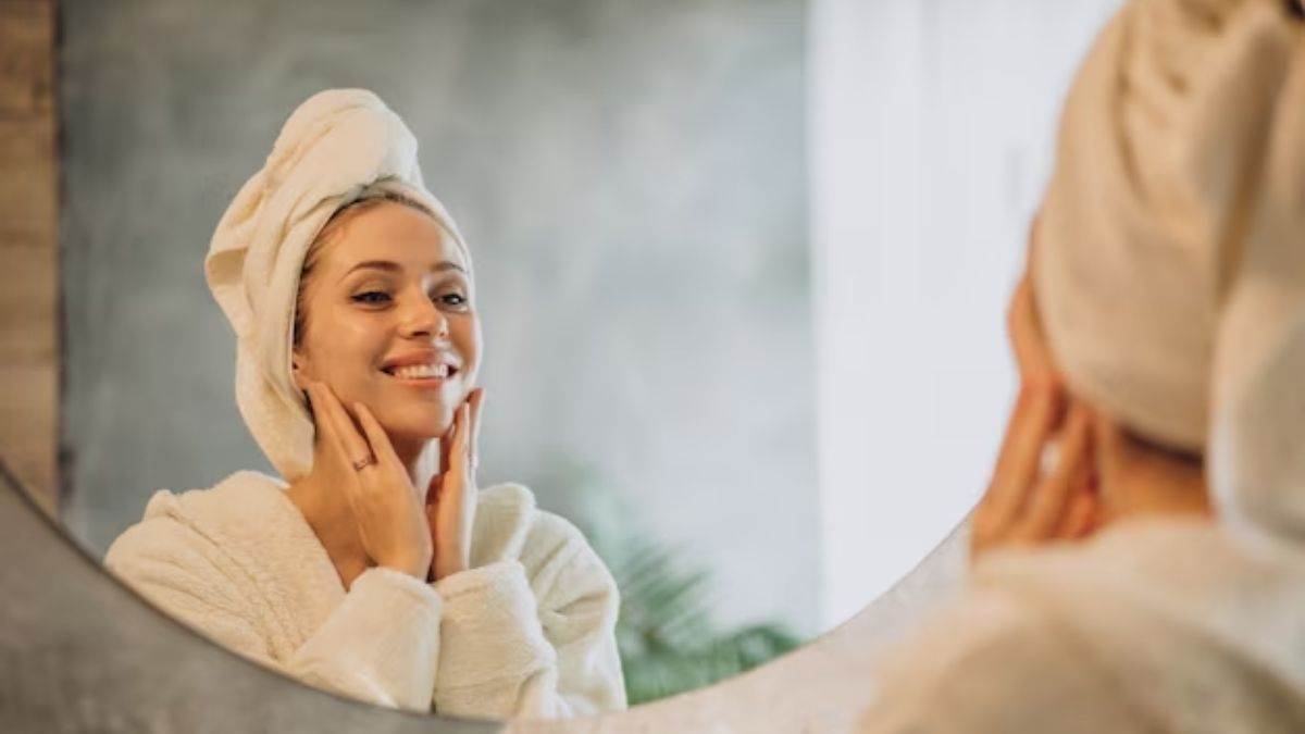 https://www.jagranimages.com/images/newimg/01042025/01_04_2025-autumn_skincare_routine_23909352.jpg