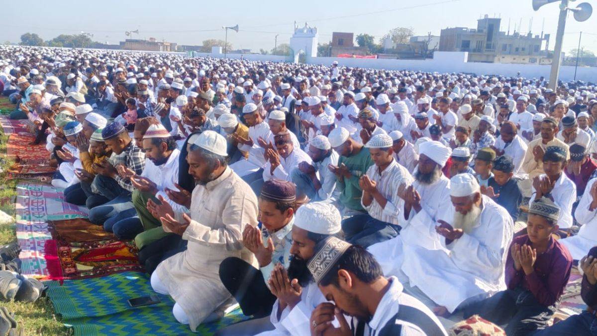 https://www.jagranimages.com/images/newimg/01042025/01_04_2025-meerut_6_23909624_83459122.jpg