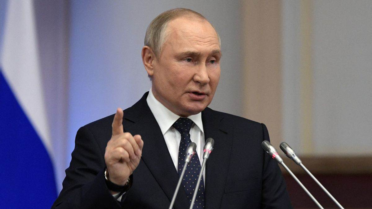 https://www.jagranimages.com/images/newimg/01042025/01_04_2025-putin_taliban_23909603.jpg