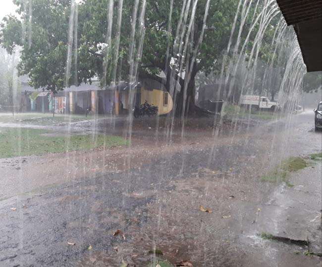 Dhanbad Weather Update: सावन-भादो जैसा झमाझम बरस रहा बैशा…