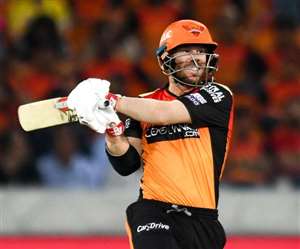 David Warner से कप्तानी एसआरएस ने छीन ली है