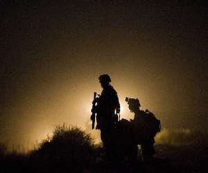 अफगानिस्तान में जारी हिंसा के बीच अमेरिकी सेना होने लगी वापस