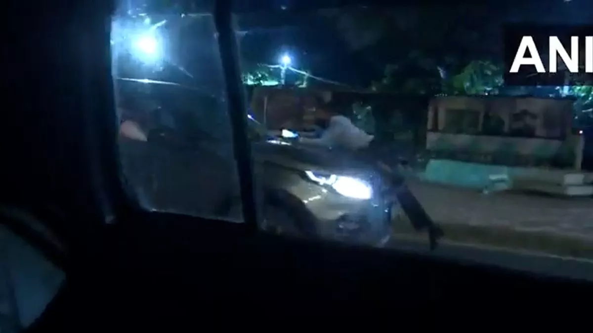 VIDEO: दिल्ली में बिहार के सांसद के ड्राइवर ने शख्स को बोनट पर लटकाकर 3 KM तक दौड़ाई कार, नशे में था आरोपी