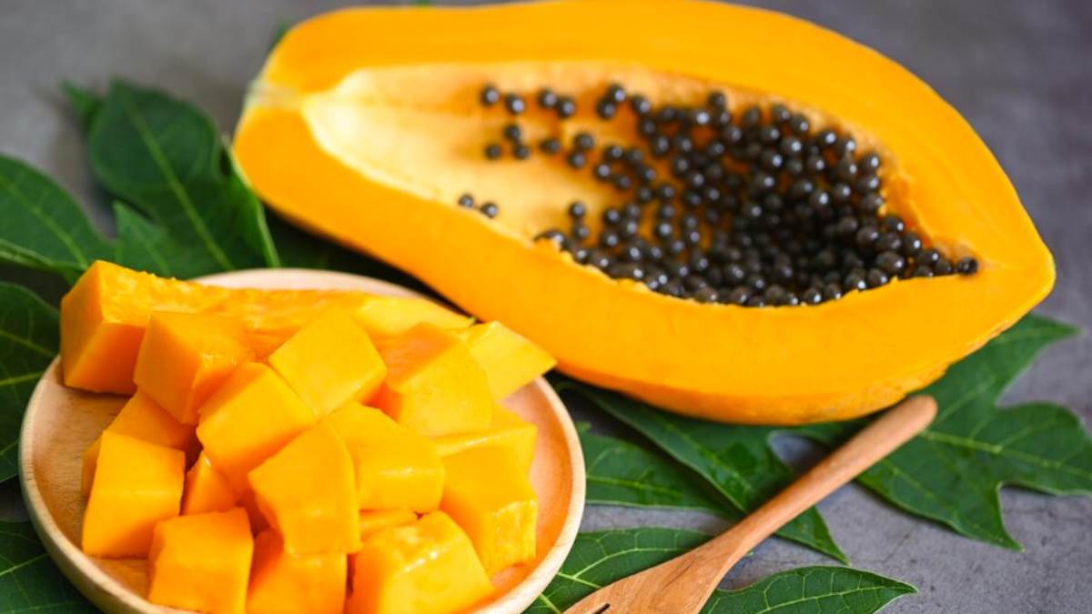 Papaya in Diabetes डायबिटीज में पपीता खाना सही है या नुकसानदायक, जानें