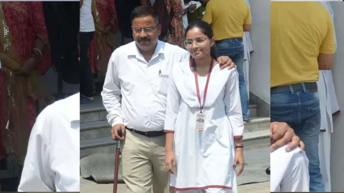 स्नेहा साइंस की टाॅपर हुई भावुक पिता की परेशानी को देख बनी सहारा
