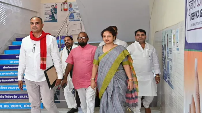 Kalpana Soren Nomination: कल्पना सोरेन ने फिर किया नामांकन, इस सीट के लिए भरा पर्चा (फोटो- जागरण)