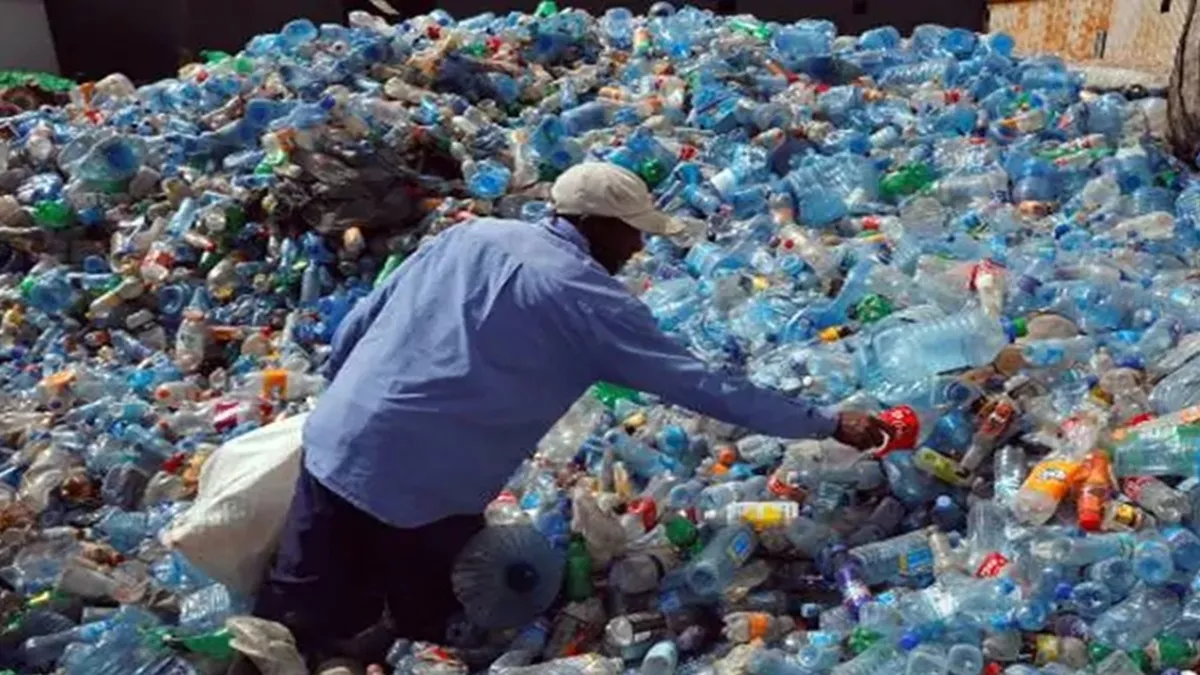 Plastic Pollution: प्लास्टिक प्रदूषण पर वैश्विक संधि के मसौदे पर हुई बात, कई मतभेद भी आए सामने; अंतिम सत्र दक्षिण कोरिया में होगा