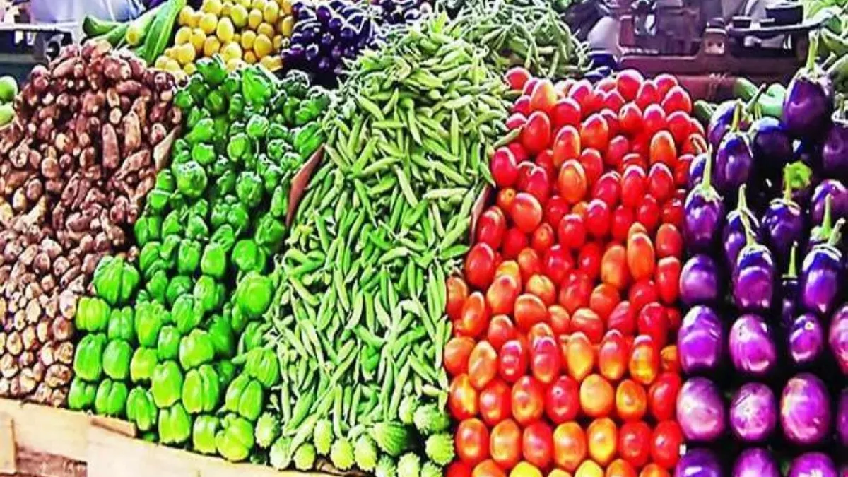 Vegetables Price in Himachal: हिमाचल में सब्जियों के दामों ने बिगाड़ा रसोई का बजट, टमाटर 40 रुपए पार; यहां देखें लिस्ट