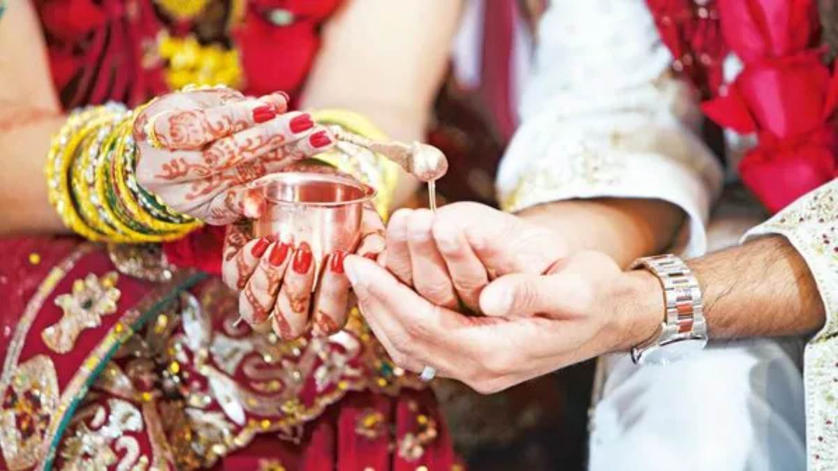 https://www.jagranimages.com/images/newimg/01052025/01_05_2025-datiya_23929398.jpg