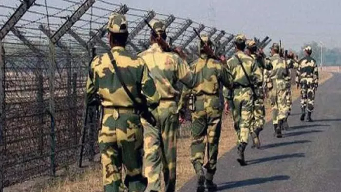 पाकिस्तान सीमा पर बढ़ा रहा सैन्य जमावड़ा। (फाइल फोटो)