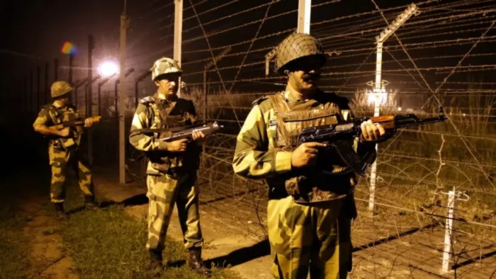 पाकिस्तान ने एलओसी पर की बिना उकसावे की फायरिंग, भारतीय सेना का करारा जवाब।