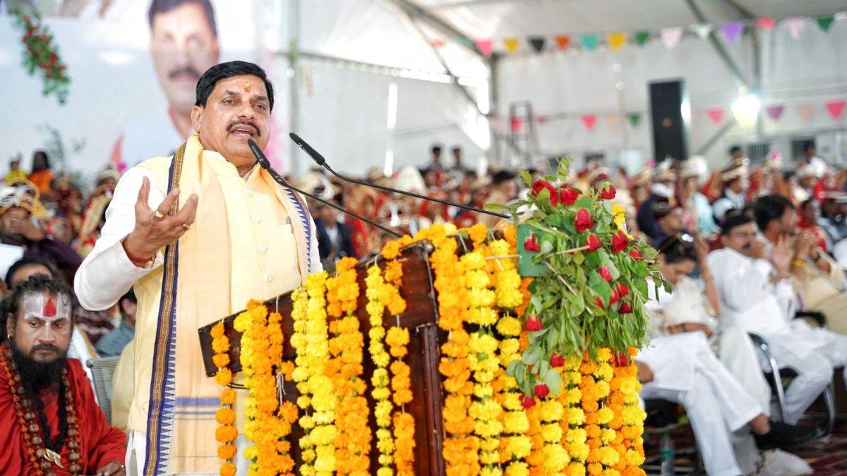 https://www.jagranimages.com/images/newimg/01052025/01_05_2025-mohan_6_23929253.jpg