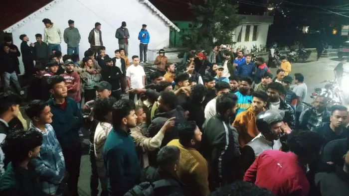 Nainital News: भीड़ के गुस्से की अराजकता आधी रात के बाद तक जारी रही। जागरण