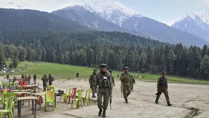 बैसरन घाटी पहंचे NIA के DG सदानंद दाते (एजेंसी फोटो)