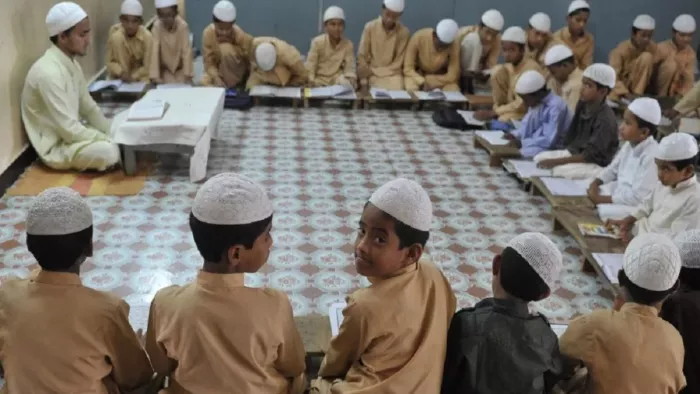 संशो- गुलाम जम्मू-कश्मीर के मदरसे 10 दिनों के लिए बंद। (फाइल फोटो)