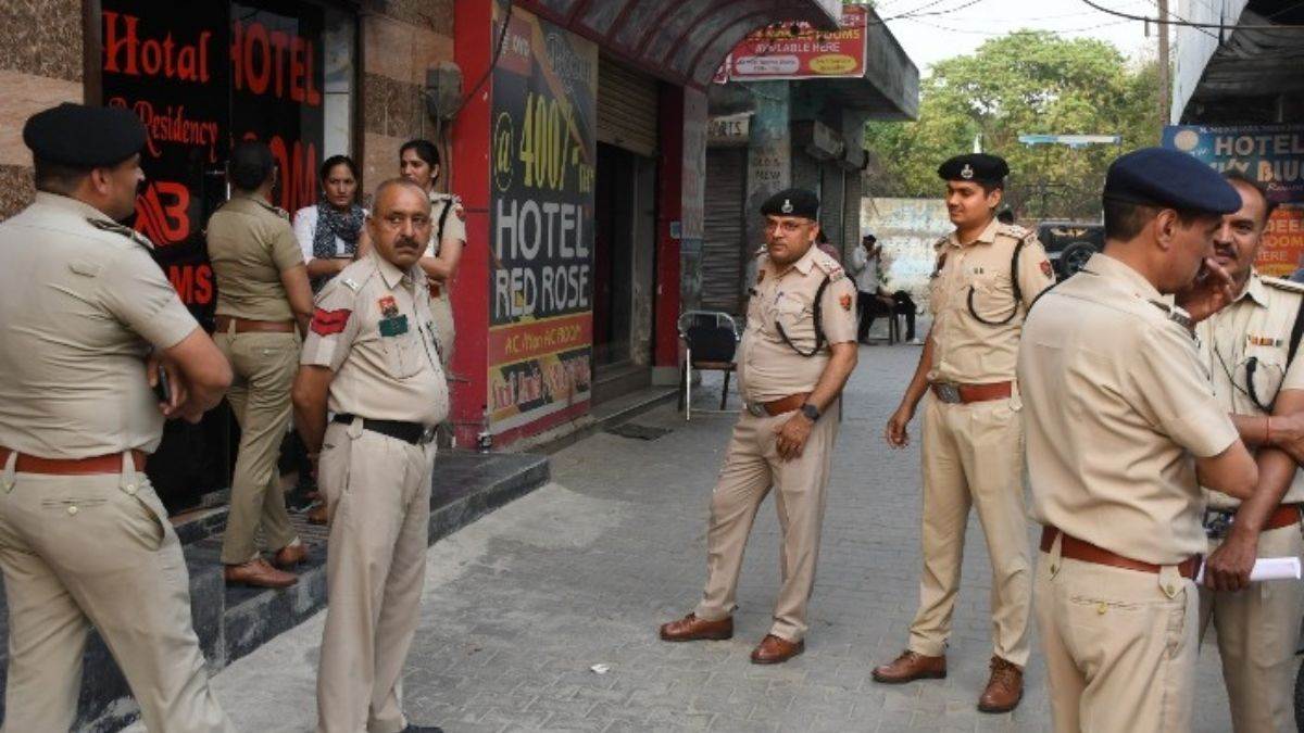 sex racket exposed in rohtak girls from assam and bengal were involved police also surprised