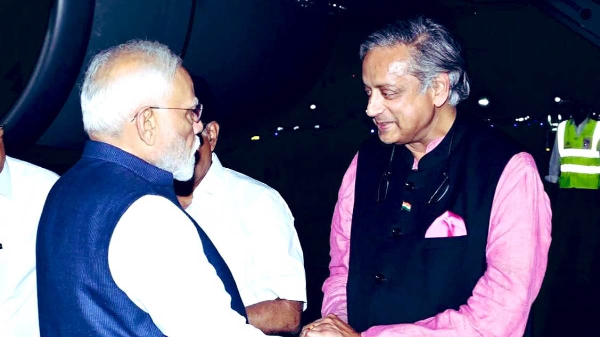 https://www.jagranimages.com/images/newimg/01052025/01_05_2025-shashi_tharoor_23929393.jpg