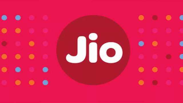 टेलीकॉम कंपनी Jio की फोटो दैनिक जागरण की है