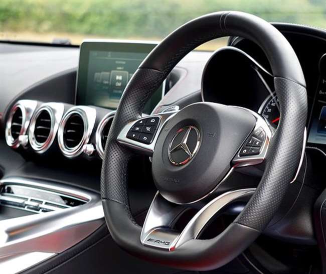 इन वजहों से आ सकती है कार के एयरबैग में दिक्कत