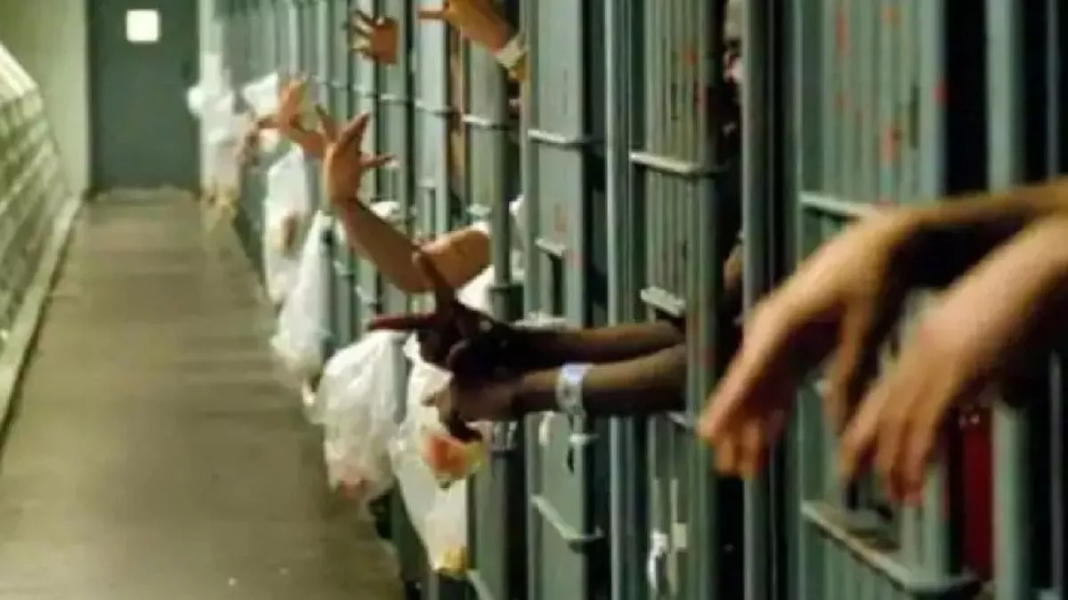 https://www.jagranimages.com/images/newimg/01062023/01_06_2023-jails_in_up_23429318.jpg