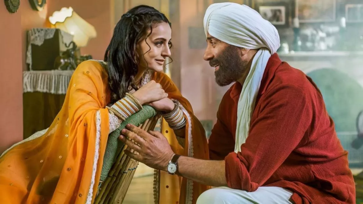 Gadar 2 के सेट पर 22 सालों बाद इस अंदाज में मिले सकीना और तारा सिंह, वीडियो देख खुश हो जाएंगे 'गदर' फैंस