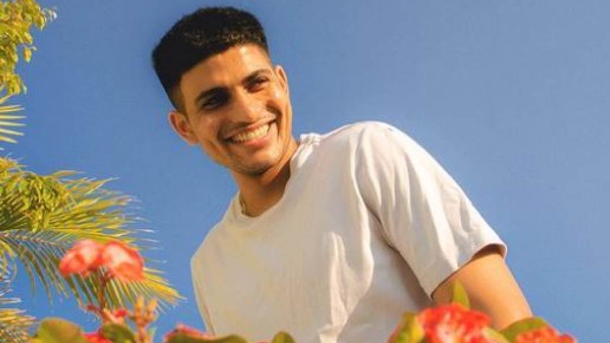 https://www.jagranimages.com/images/newimg/01062023/01_06_2023-shubman_gill_as_spider_man_23429598.jpg
