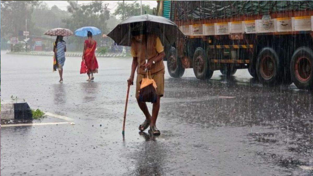 https://www.jagranimages.com/images/newimg/01062024/01_06_2024-kerela_monsoon_23729750.jpg