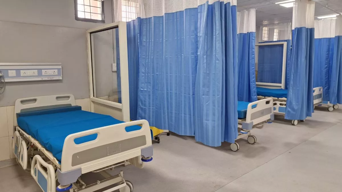Haryana News: कोरोना को लेकर स्वास्थ्य विभाग अलर्ट, फ्लू ओपीडी शुरू; बनाया रिजर्व आइसोलेशन वॉर्ड