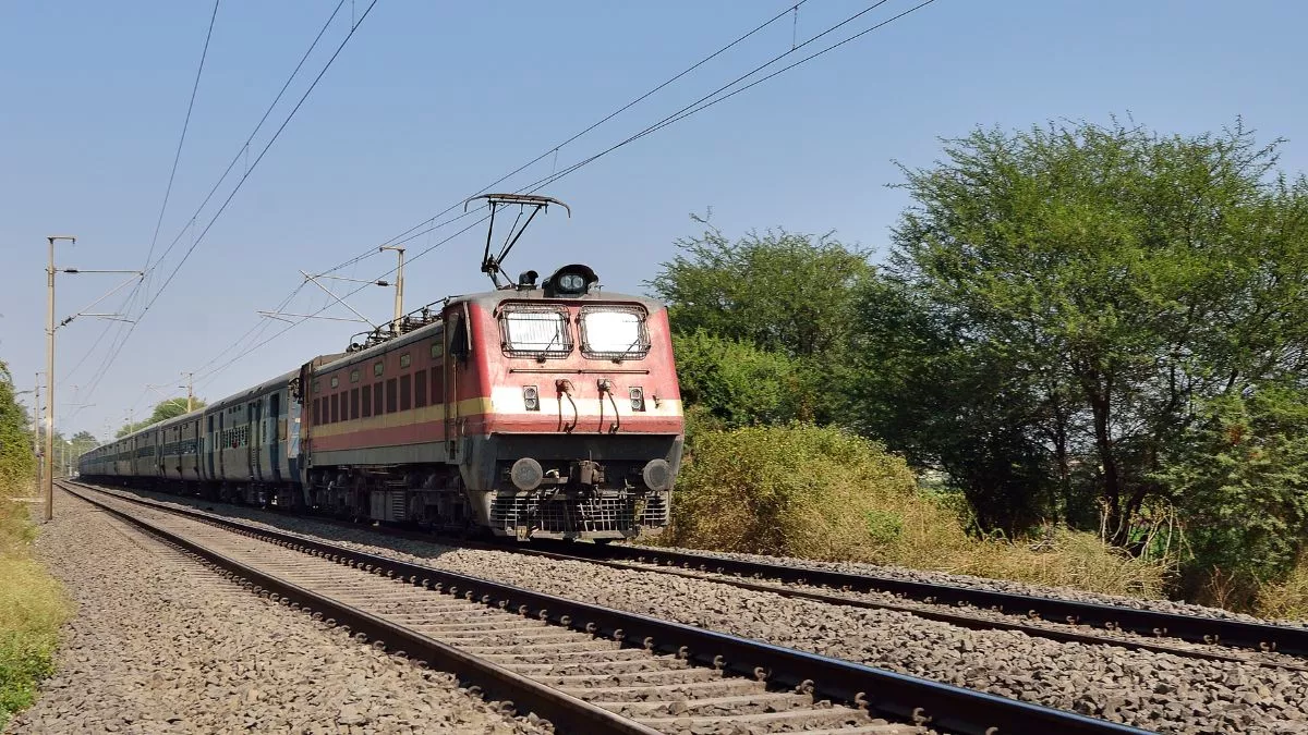 Ara News: आरा को मिल गई एक और ट्रेन की सौगात, साबरमती की तरफ जाने वाले यात्री पढ़ लें पूरी डिटेल