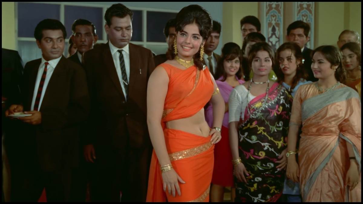 https://www.jagranimages.com/images/newimg/01062025/01_06_2025-yash_chopra_propose_mumtaz_23952810.jpg
