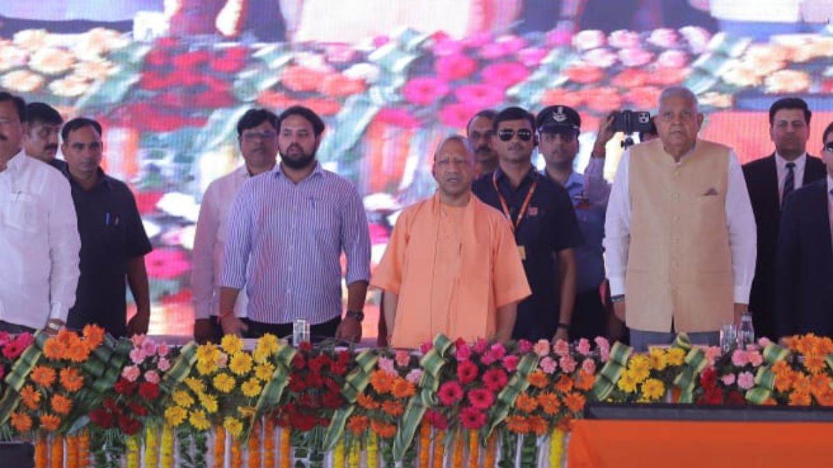 https://www.jagranimages.com/images/newimg/01062025/01_06_2025-yogi_agra_visits_23953043.jpg
