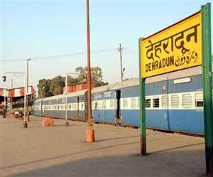 देहरादून से निकट भविष्य में राजधानी एक्सप्रेस समेत 22 से 24 कोच वाली अन्य ट्रेनों का संचालन भी हो पाएगा।