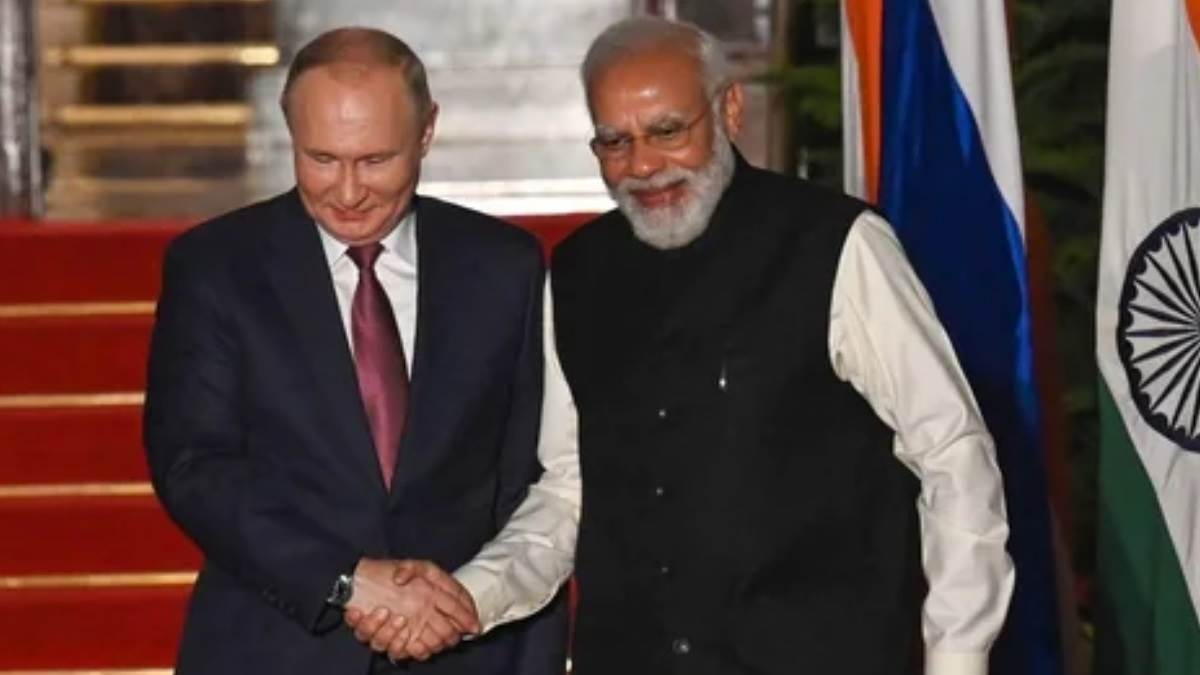 Modi Putin Talk: अमेरिकी विरोध के बीच रूस के साथ रिश्तों पर नहीं आएगी कोई आंच, मोदी और पुतिन की वार्ता ने दिए बड़े संकेत