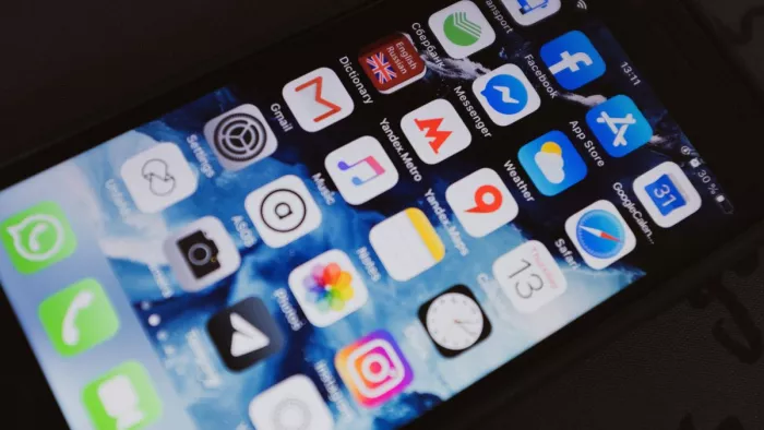Smartphone में मौजूद कौन-से ऐप खत्म कर रहे हैं मोबाइल डेटा