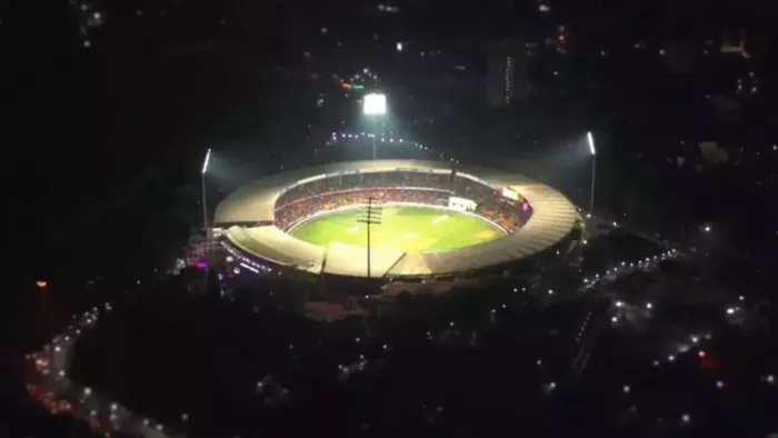 चिन्नास्वामी स्टेडियम की काटी गई बिजली (फाइल फोटो)