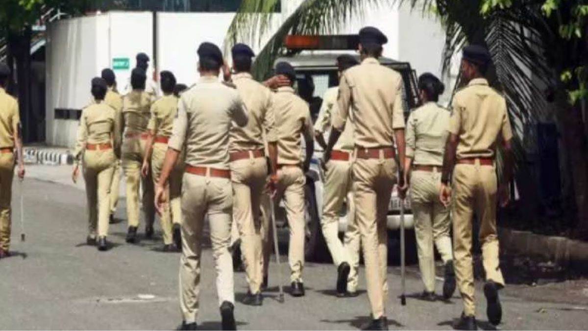 https://www.jagranimages.com/images/newimg/01072025/01_07_2025-bihar_police_1_23972068_131448112.jpg