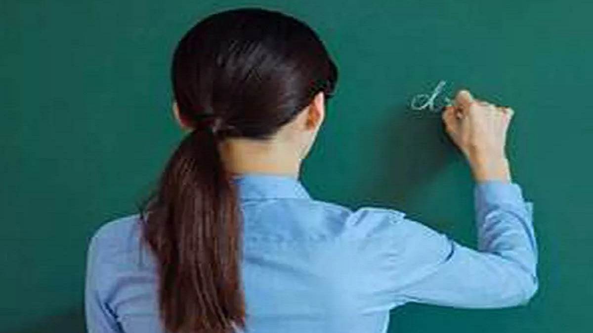 https://www.jagranimages.com/images/newimg/01072025/01_07_2025-bihar_teacher_23972377_183016155.jpg