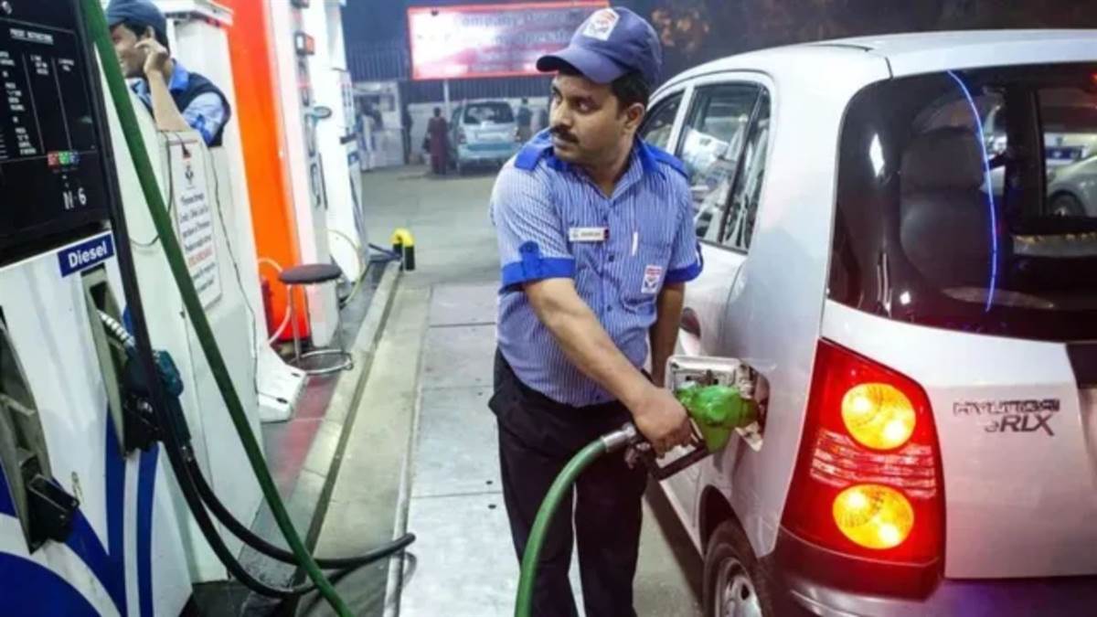https://www.jagranimages.com/images/newimg/01072025/01_07_2025-petrol_pump_01929_23971859.jpg