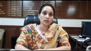 12वीं के शानदार परिणामों के लिए डीसी ने शिक्षा अधिकारियों को दी बधाई