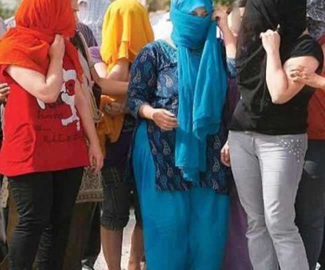 ncr young men and women found in objectionable condition during faridabad police raid on hotel at midnight