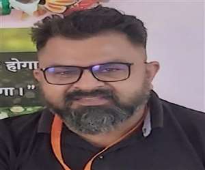 नैचुरल एन्वायरन्मेंटल एजुकेशन एण्ड रिसर्च फाउंडेशन के संस्थापक रमन कान्त त्यागी