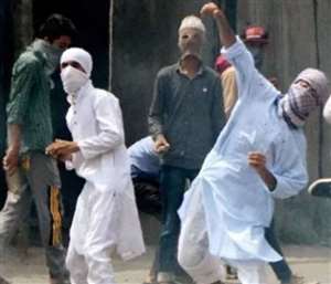 अगर वह लिप्त है तो उसे किसी भी तरह से पासपाेर्ट या सरकारी सेवा के लिए क्लीयरेंस न दी जाए।