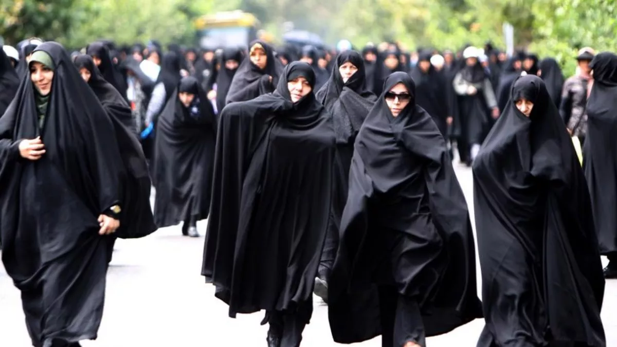 ईरान की महिलाएं अब खुली हवा में आजादी की सांस लेना चाहती हैं