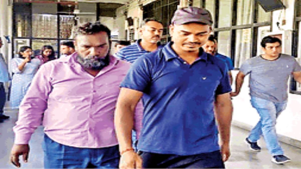 directorate of revenue intelligence team raid in yamunanagar factory caught chemicals worth crores