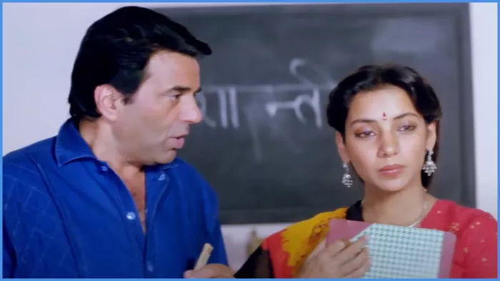 Dharmendra Shabana Azmi Romance in 1988 Film. Photo- Screenshot/YouTube