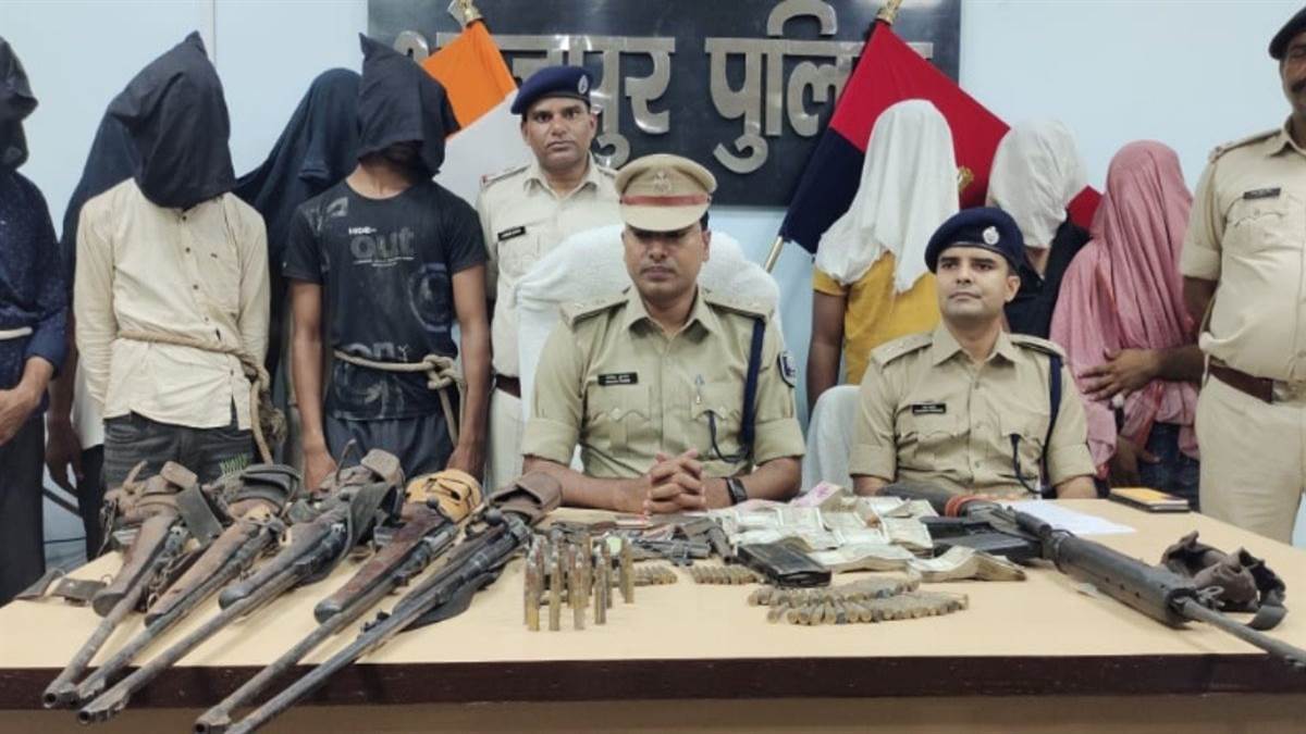bhojpur big action against illegal mafia eight smugglers including satyendra pandey arrested