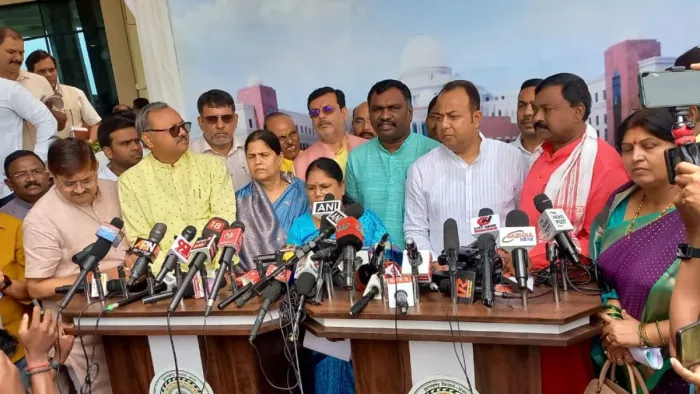 झारखंड में भाजपा के 18 विधायक निलंबित। (जागरण फोटो)