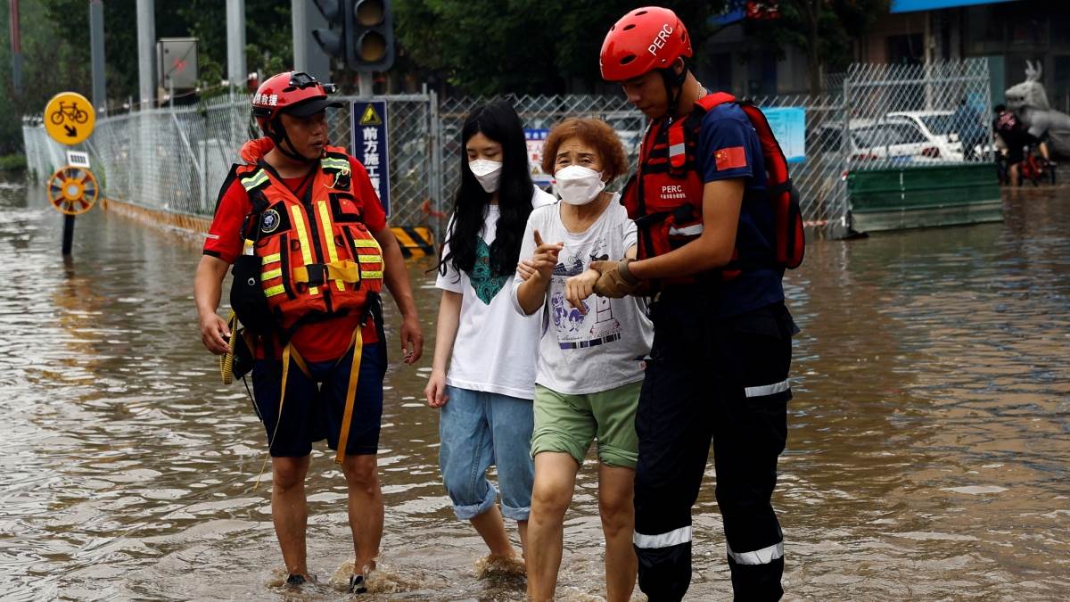 https://www.jagranimages.com/images/newimg/01082024/01_08_2024-gaemi_typhoon_in_china_23770219.jpg
